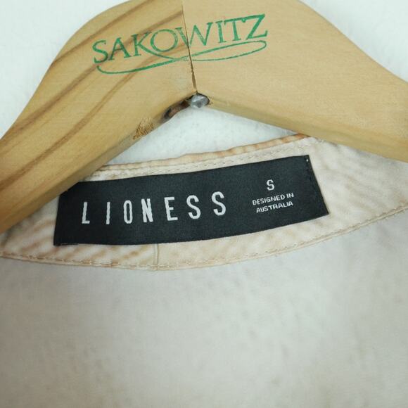 Lioness Small Top Oversized Button Up Silky Neutral Textured Print Glam Blouse - Picture 2 of 9